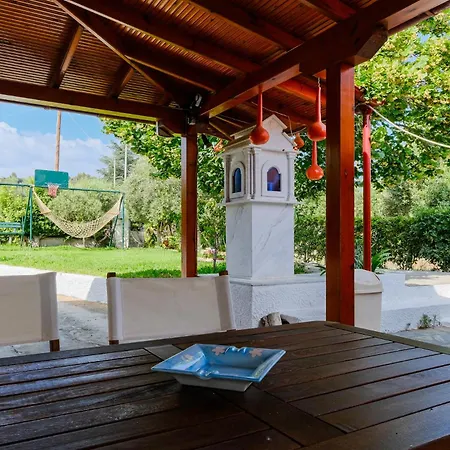 Akrogiali Beachfront House * Nea Skioni
