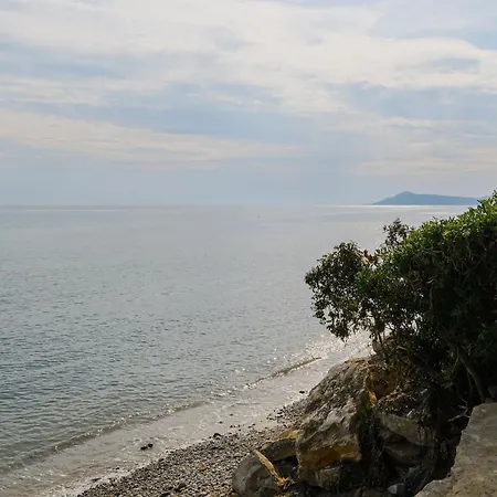 Akrogiali Beachfront House
