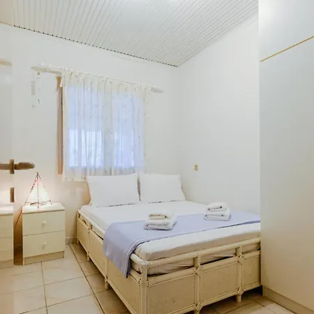 Akrogiali Beachfront House