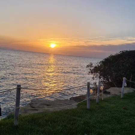 Akrogiali Beachfront House 펜션